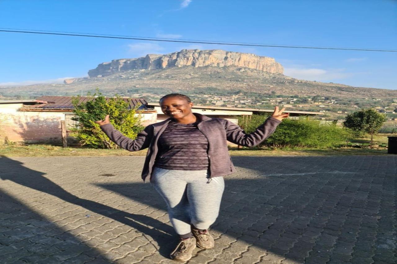 Maluti Backpackers 호텔 Phuthaditjhaba 외부 사진
