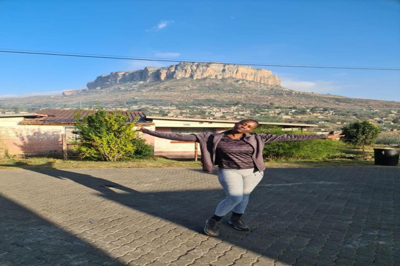 Maluti Backpackers 호텔 Phuthaditjhaba 외부 사진