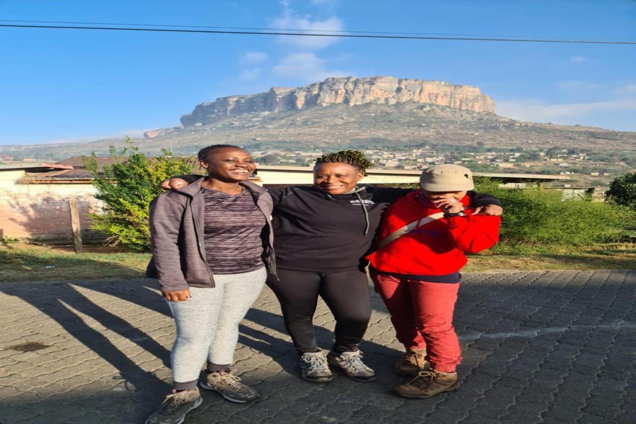 Maluti Backpackers 호텔 Phuthaditjhaba 외부 사진