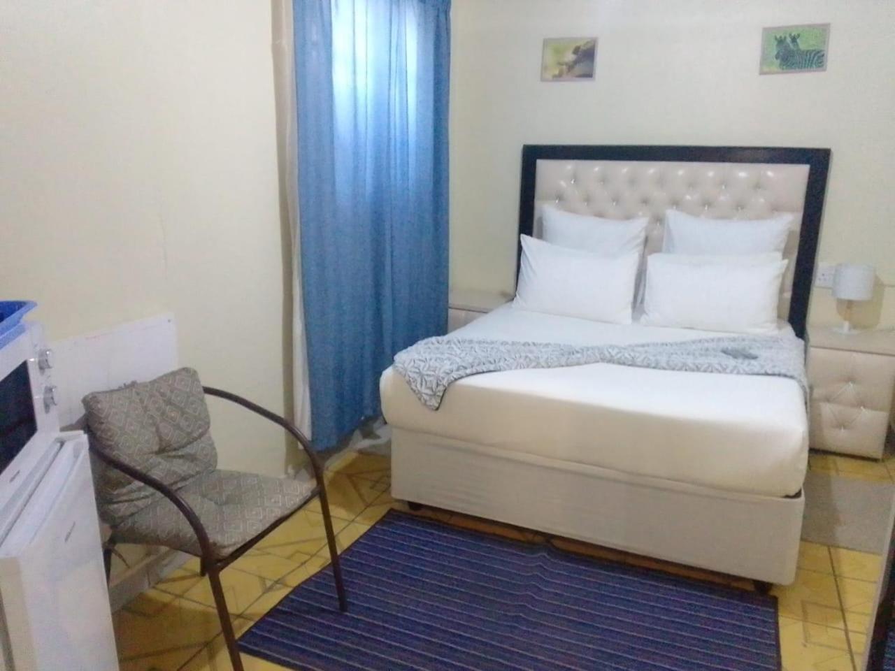 Maluti Backpackers 호텔 Phuthaditjhaba 외부 사진